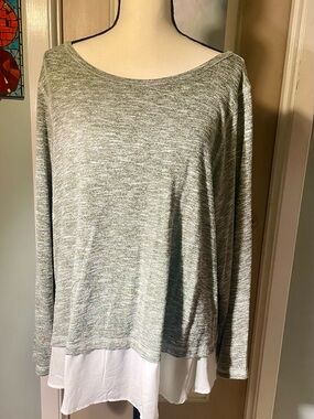 Light Greenish grey Layered Hem Long-Sleeve Top